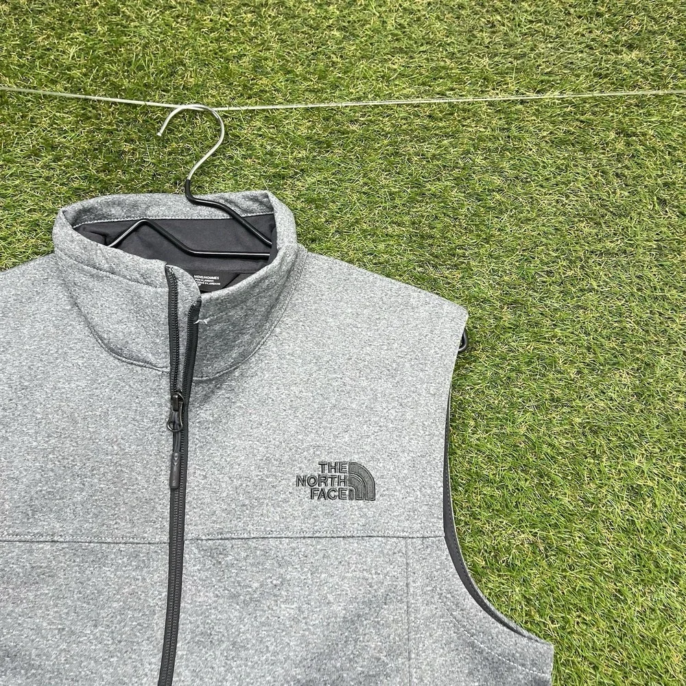 The North Face Apex Canyonwall Vest Mens Small Gray Zip Up Eco Softshell NEW